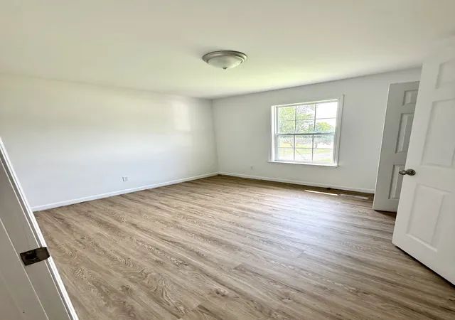 Photo 2 of Single family home for sale at 2916 Edge Park Ct, Columbia, TN 38401 | MLS# 3499845 | Listing updated on 2026-09-07