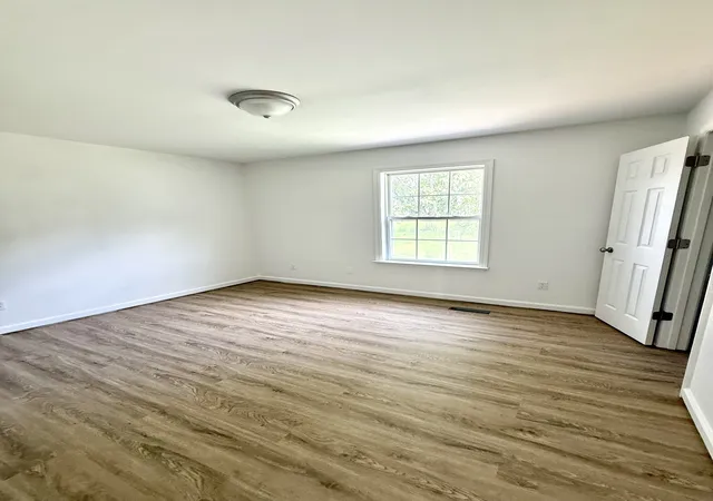 Photo 3 of Single family home for sale at 2916 Edge Park Ct, Columbia, TN 38401 | MLS# 3499845 | Listing updated on 2026-09-07