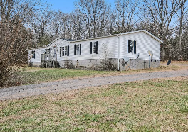 Photo 3 of Manufactured home for sale at 4052 Hill Rd, Rockvale, TN 37153 | MLS# 3499864 | Listing updated on 2026-08-31