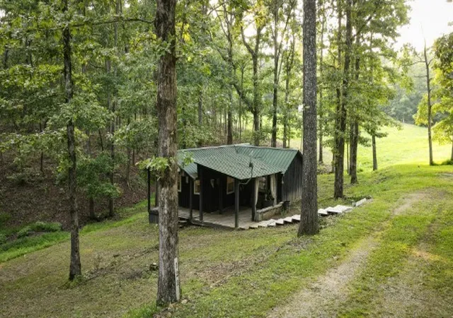 image of 122 Day Break Rd, Summertown, TN 38483 | MLS# 3500799