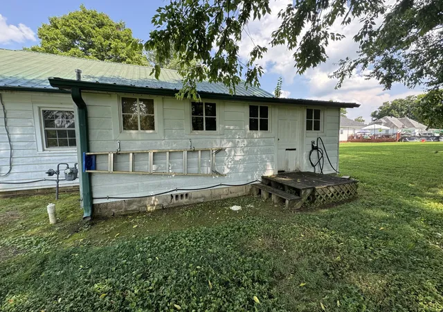 Photo 3 of Single family home for sale at 1296 Bethel Rd, Pulaski, TN 38478 | MLS# 3515943 | Listing updated on 2026-08-21