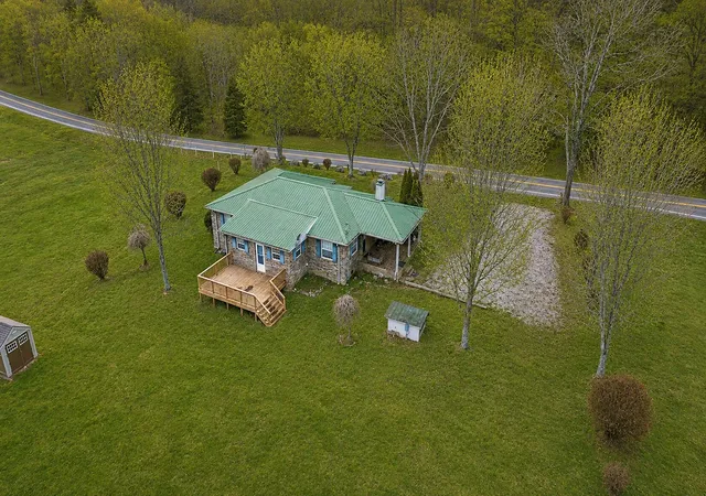 3rd image of 7610 Sr 50, Pelham, TN 37366 | MLS# 3500829