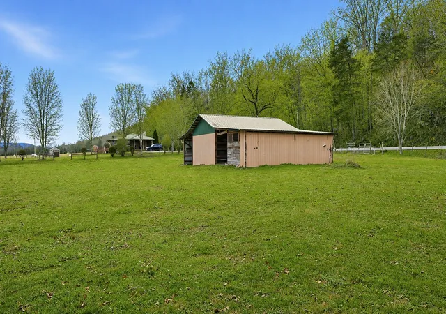 5th image of 7610 Sr 50, Pelham, TN 37366 | MLS# 3500829