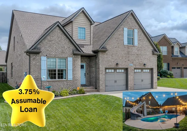 Photo 1 of Single family home for sale at 12512 Tangle Crst Ln, Knoxville, TN 37932 | MLS# 3509915 | Listing updated on 2026-10-17