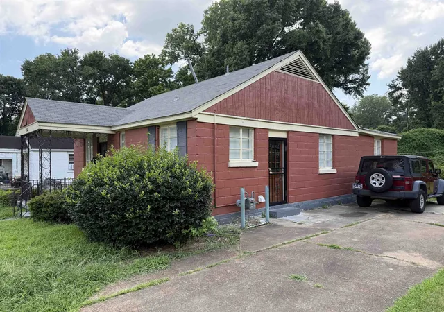 2nd image of 1561 W Dianne Cir, Memphis, TN 38114 | MLS# 3500833