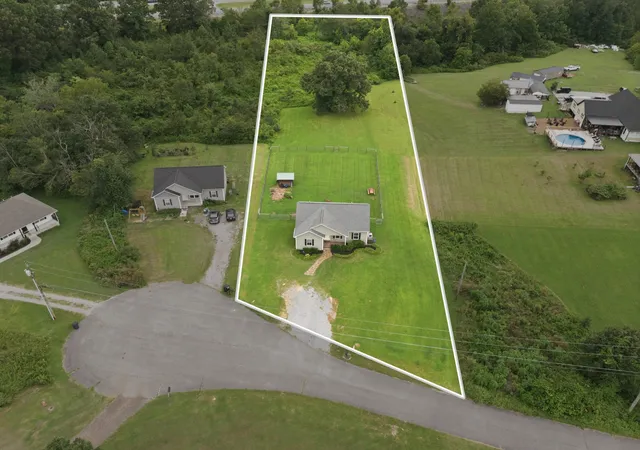 23rd image of 17036 Pond Cir, Bon Aqua, TN 37025 | MLS# 3510889