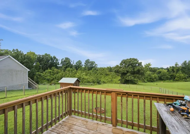 4th image of 17036 Pond Cir, Bon Aqua, TN 37025 | MLS# 3510889