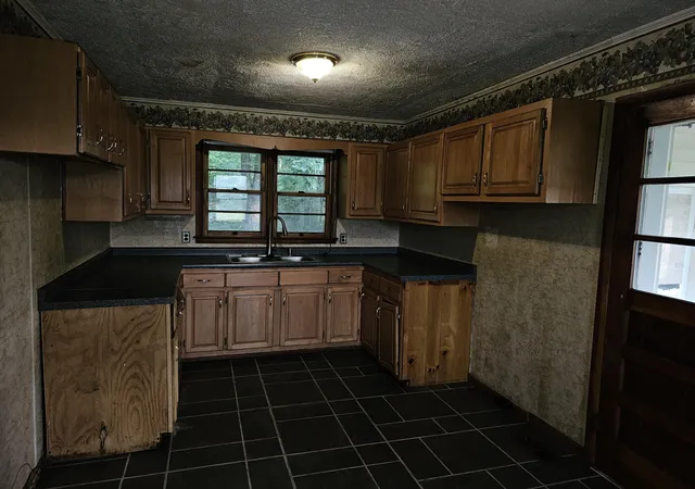 3rd image of 118 County Road 503, Englewood, TN 37329 | MLS# 3500894