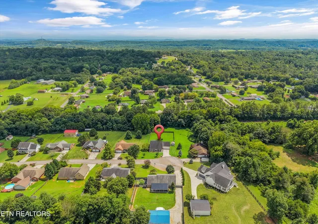 Photo 47 of Single family home for sale at 225 Hillsborough Ln, Lenoir City, TN 37772 | MLS# 3505953 | Listing updated on 2026-10-08