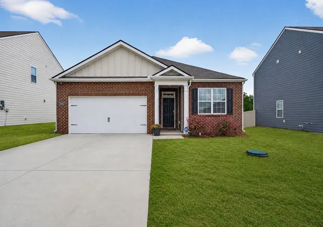 Photo 2 of Single family home for sale at 9032 Copenhagen Dr, Murfreesboro, TN 37129 | MLS# 3500945 | Listing updated on 2026-10-19