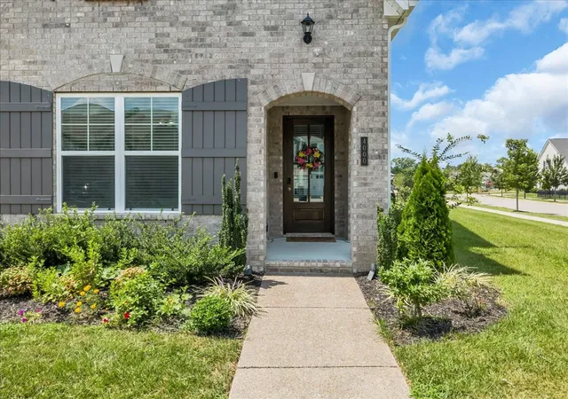 Photo 3 of Single family home for sale at 4000 Singing Crk Dr, Franklin, TN 37064 | MLS# 3500986 | Listing updated on 2026-09-28