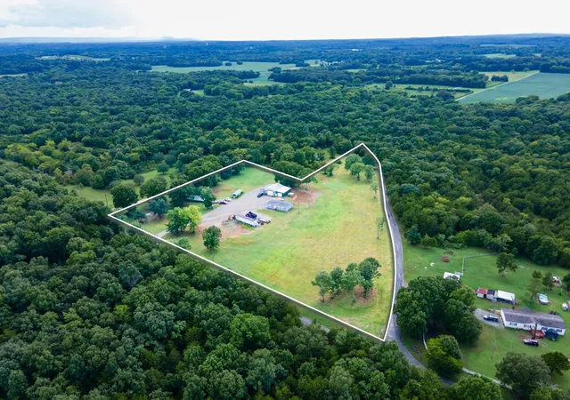 1st image of 3592 Mahaley Rd, Chapel Hill, TN 37034 | MLS# 3500963