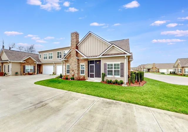 Photo 1 of Townhouse for sale at 2460 Stonecenter Ln, Murfreesboro, TN 37128 | MLS# 3501004 | Listing updated on 2026-10-16