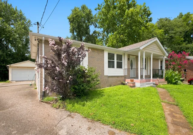 Photo 3 of Single family home for sale at 256 Coleridge Ct, Antioch, TN 37013 | MLS# 3501003 | Listing updated on 2026-08-08