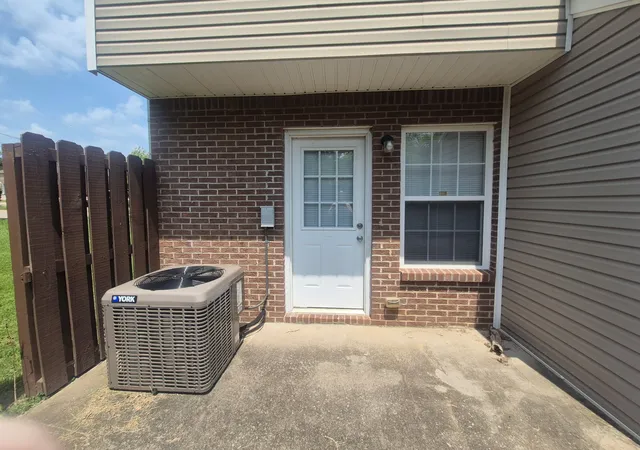 18th image of 808 Oak Arbor Ct, Clarksville, TN 37040 | MLS# 3501019