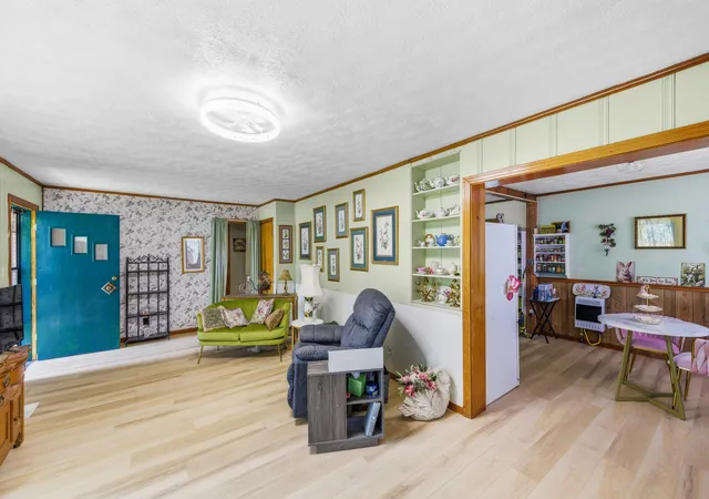 3rd image of 42 Depriest Bend Dr, Lobelville, TN 37097 | MLS# 3501025