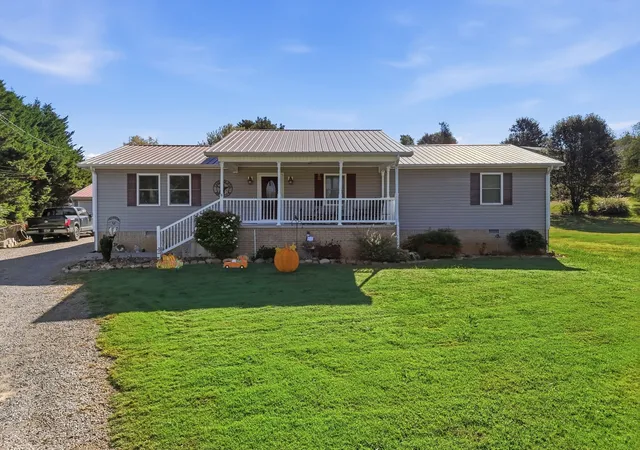 Single family home for sale at 107 Chota Trl, Sweetwater, TN 37874 | MLS# 3505913