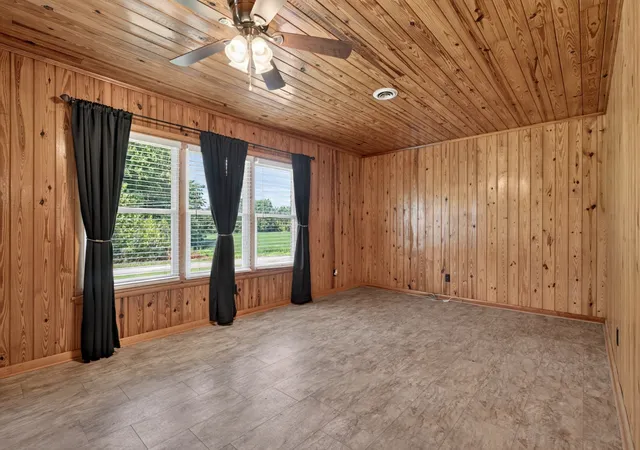 image of 8997 Holmes Creek Rd, Smithville, TN 37166 | MLS# 3501129