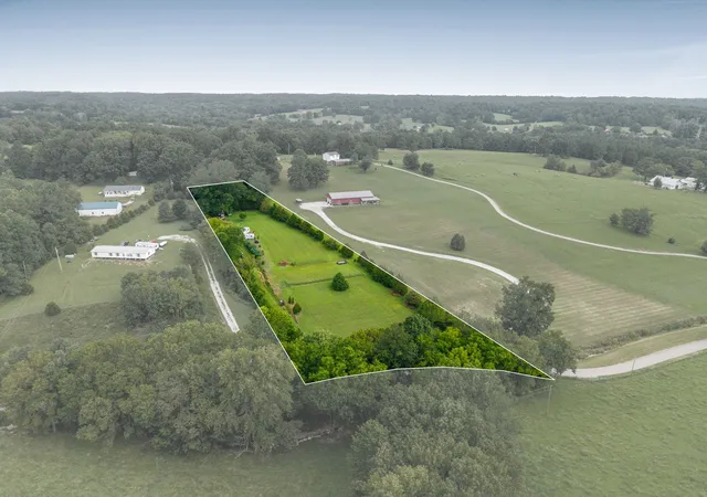 1st image of 5812 Buckner Loop Rd, Cumberland Furnace, TN 37051 | MLS# 3505972