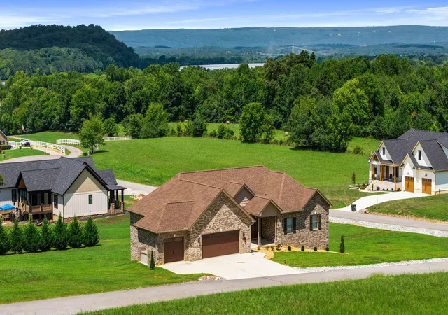 Photo 3 of Single family home for sale at 54 Hummingbird Ct, Decatur, TN 37322 | MLS# 3501097 | Listing updated on 2026-08-13