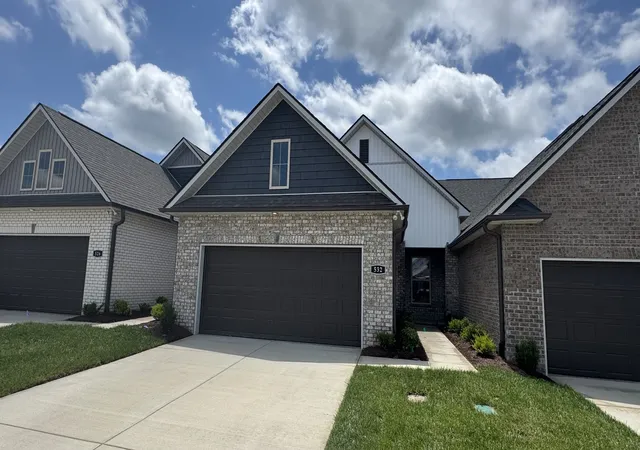 2nd image of 532 W Foxrun, Springfield, TN 37172 | MLS# 3512985