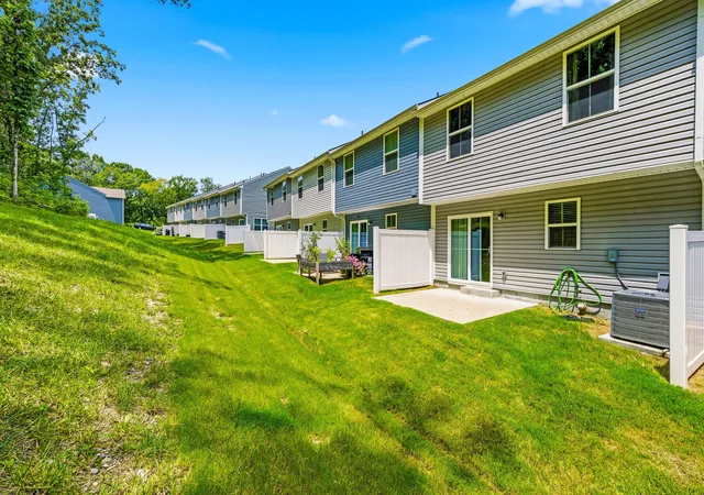 Photo 37 of Townhouse for sale at 854 Knox Crst Dr, Lebanon, TN 37090 | MLS# 3501179 | Listing updated on 2026-08-09