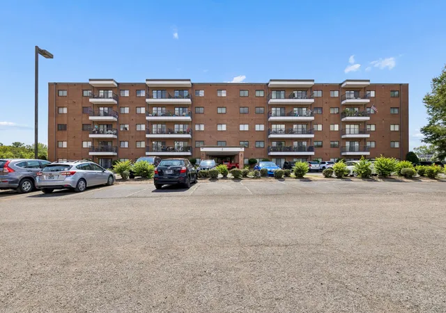 1st image of 200 Sanders Ferry Rd #2205, Hendersonville, TN 37075 | MLS# 3501321