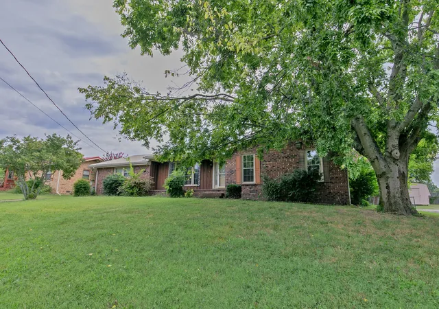 2nd image of 307 Donna Dr, Hendersonville, TN 37075 | MLS# 3506064