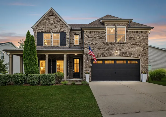 Photo 2 of Single family home for sale at 2012 Devonwood Ln, Thompsons Station, TN 37179 | MLS# 3510021 | Listing updated on 2026-10-09