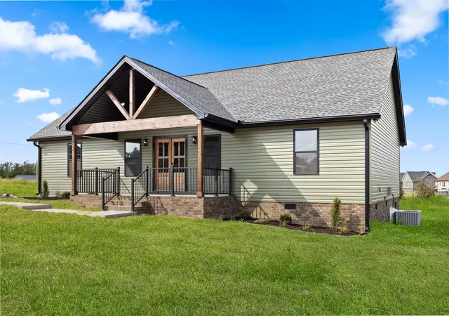 Photo 3 of Single family home for sale at 305 Irene Ct, Lafayette, TN 37083 | MLS# 3501156 | Listing updated on 2026-10-03