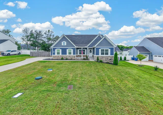 Photo 2 of Single family home for sale at 1427 Dawbarn Dr, Murfreesboro, TN 37128 | MLS# 3506346 | Listing updated on 2026-08-16