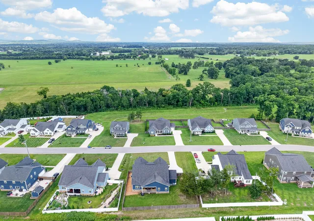 Photo 2 of Single family home for sale at 1427 Dawbarn Dr, Murfreesboro, TN 37128 | MLS# 3506346 | Listing updated on 2026-08-16