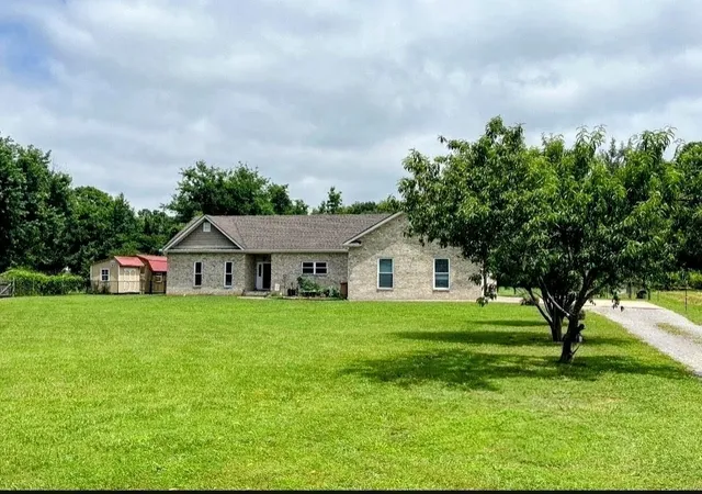 Photo 2 of Single family home for sale at 620 Central Valley Rd, Murfreesboro, TN 37129 | MLS# 3506105 | Listing updated on 2026-10-17