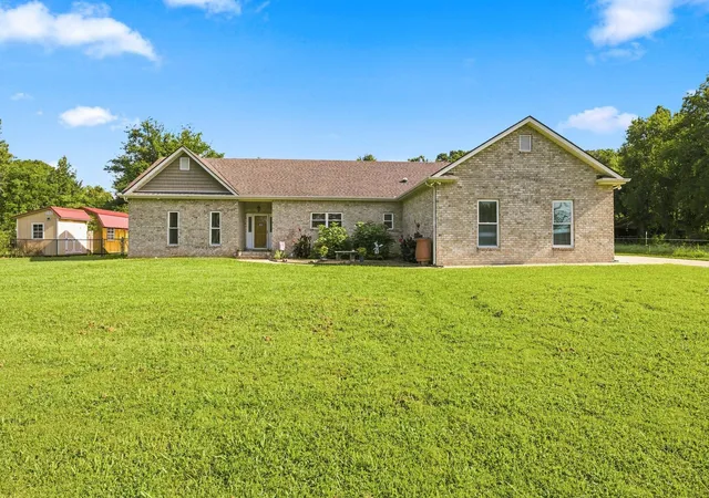 Photo 4 of Single family home for sale at 620 Central Valley Rd, Murfreesboro, TN 37129 | MLS# 3506105 | Listing updated on 2026-10-17