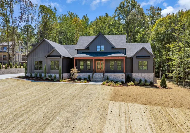 Photo 3 of Single family home for sale at 890 Steele Rd, Charlotte, TN 37036 | MLS# 3510225 | Listing updated on 2026-09-18