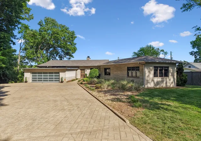 Photo 3 of Single family home for sale at 4434 Brush Hl Rd, Nashville, TN 37216 | MLS# 3501219 | Listing updated on 2026-09-30