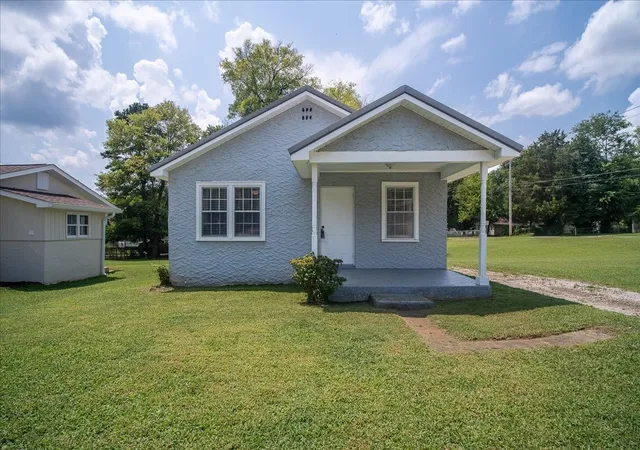 2nd image of 204 S Spurr St, Florence, AL 35630 | MLS# 3501214