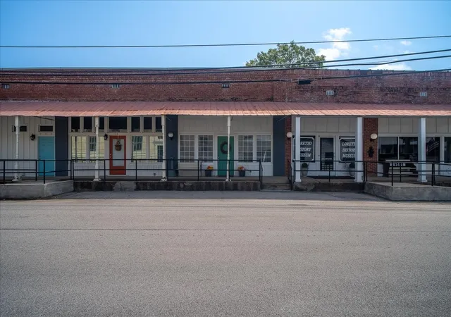 2nd image of 126 Main St, Loretto, TN 38469 | MLS# 3501232