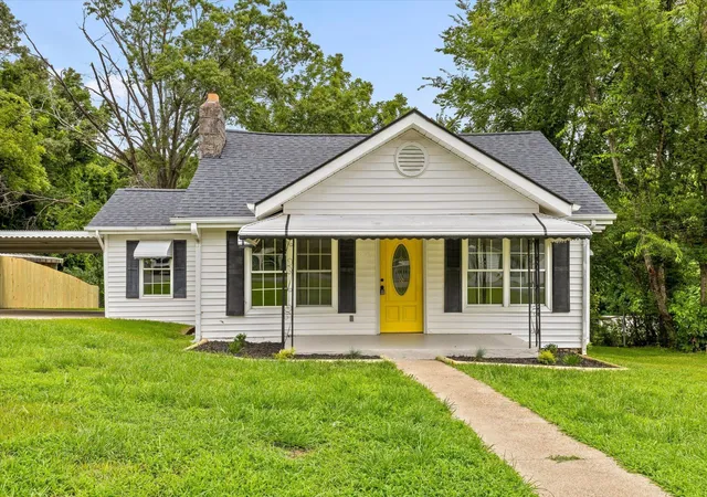 1st image of 721 Claire Street, Rossville, GA 30741 | MLS# 3501235