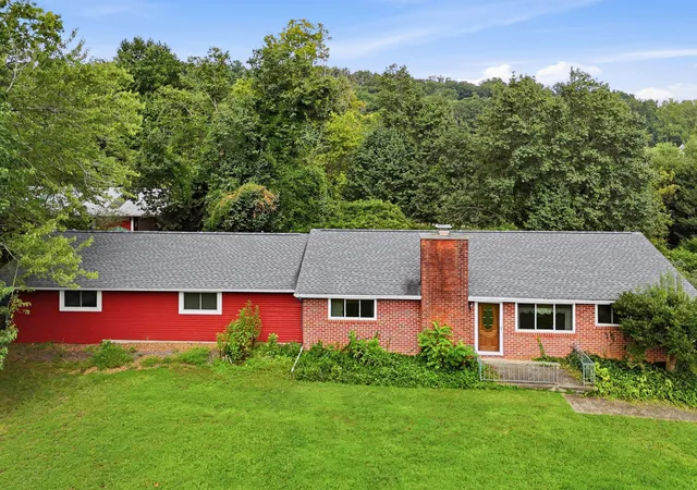 Photo 3 of Single family home for sale at 6514 White Oak Valley Cir, Mc Donald, TN 37353 | MLS# 3501236 | Listing updated on 2026-09-26