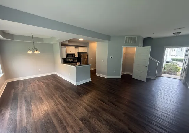 2nd image of 1116 Somerset Springs Dr, Spring Hill, TN 37174 | MLS# 3506106