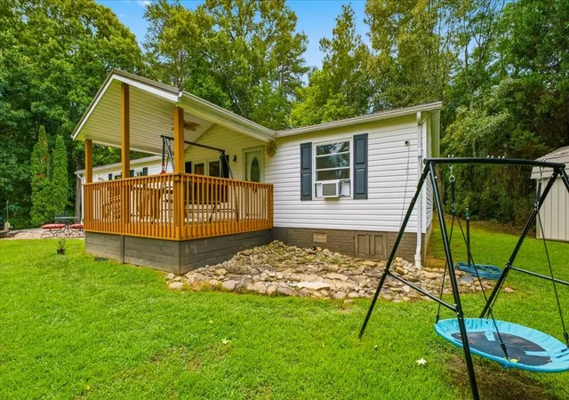 3rd image of 1814 Big Gully Rd, Maryville, TN 37801 | MLS# 3501240