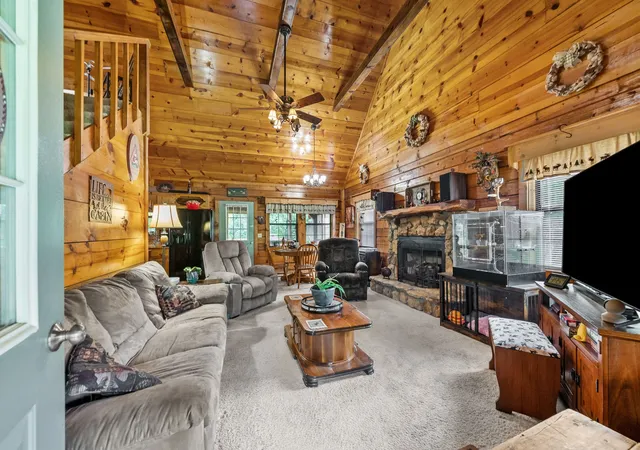 3rd image of 208 Lakeshore Dr, Dover, TN 37058 | MLS# 3501295