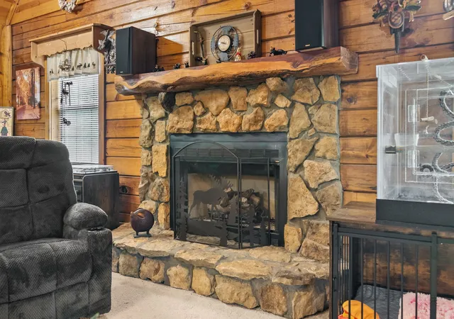 5th image of 208 Lakeshore Dr, Dover, TN 37058 | MLS# 3501295