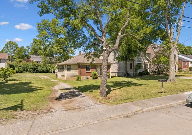 2nd image of 2110a W Linden Ave, Nashville, TN 37212 | MLS# 3514972