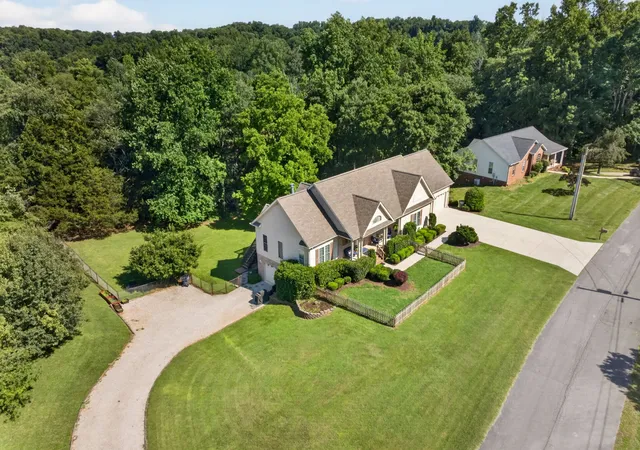 Photo 4 of Single family home for sale at 2142 Jean Ct, Cookeville, TN 38501 | MLS# 3510216 | Listing updated on 2026-10-08