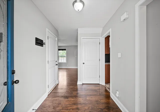Photo 3 of Single family home for sale at 1002 Harding Dr, Clarksville, TN 37042 | MLS# 3602304 | Listing updated on 2026-10-04