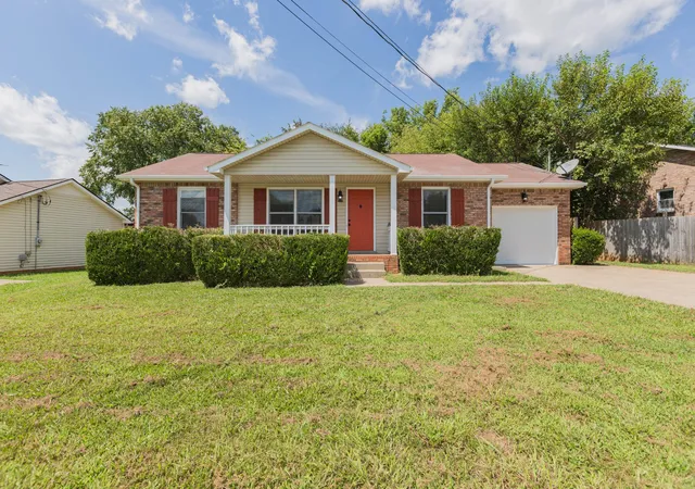 Photo 1 of Single family home for sale at 3820 Marla Cir, Clarksville, TN 37042 | MLS# 3526761 | Listing updated on 2026-09-17