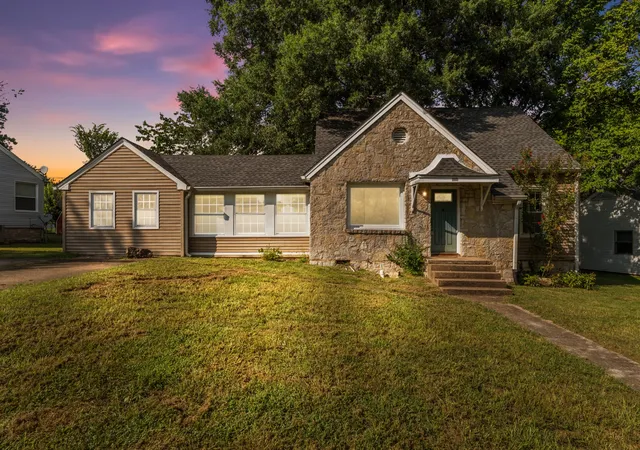 3rd image of 421 8Th Ave S, Lewisburg, TN 37091 | MLS# 3501354