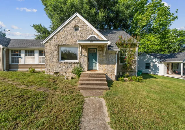 5th image of 421 8Th Ave S, Lewisburg, TN 37091 | MLS# 3501354